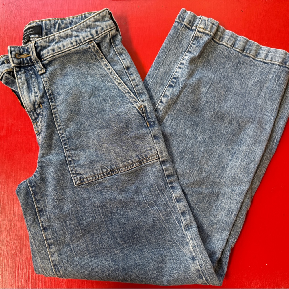 Banana Republic women’s wide leg Jeans size 26 size 2